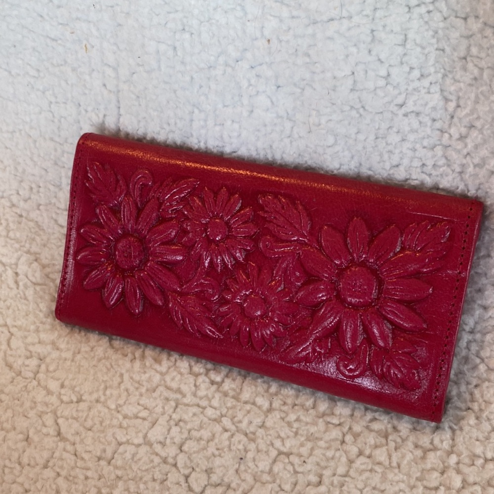 Wallet - Picture 2 of 3